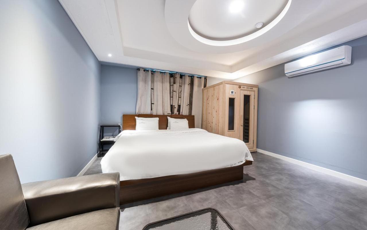 Hotel New Evergreen Mokpo Exterior photo